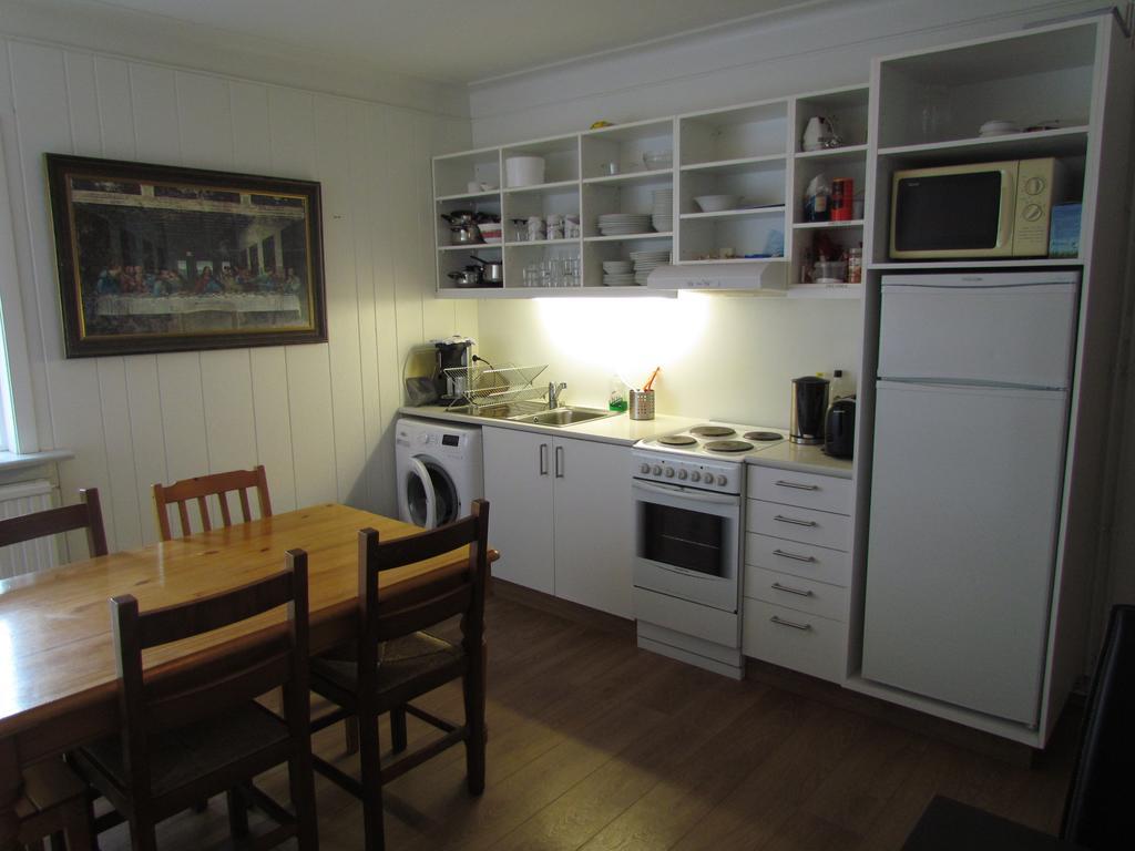 Guesthouse Sunnuholl Vestmannaeyjar Exterior photo